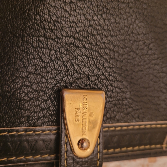 Rare 100% authetic Louis Vuitton black gold notebook epi Suhali agenda - Picture 4 of 8